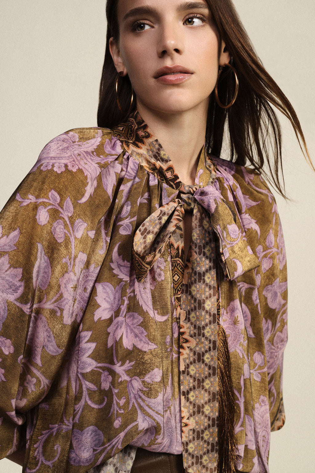 Dixie CFIP2AVA - Blusa stampa floreale con fiocco e frange - Foto 3