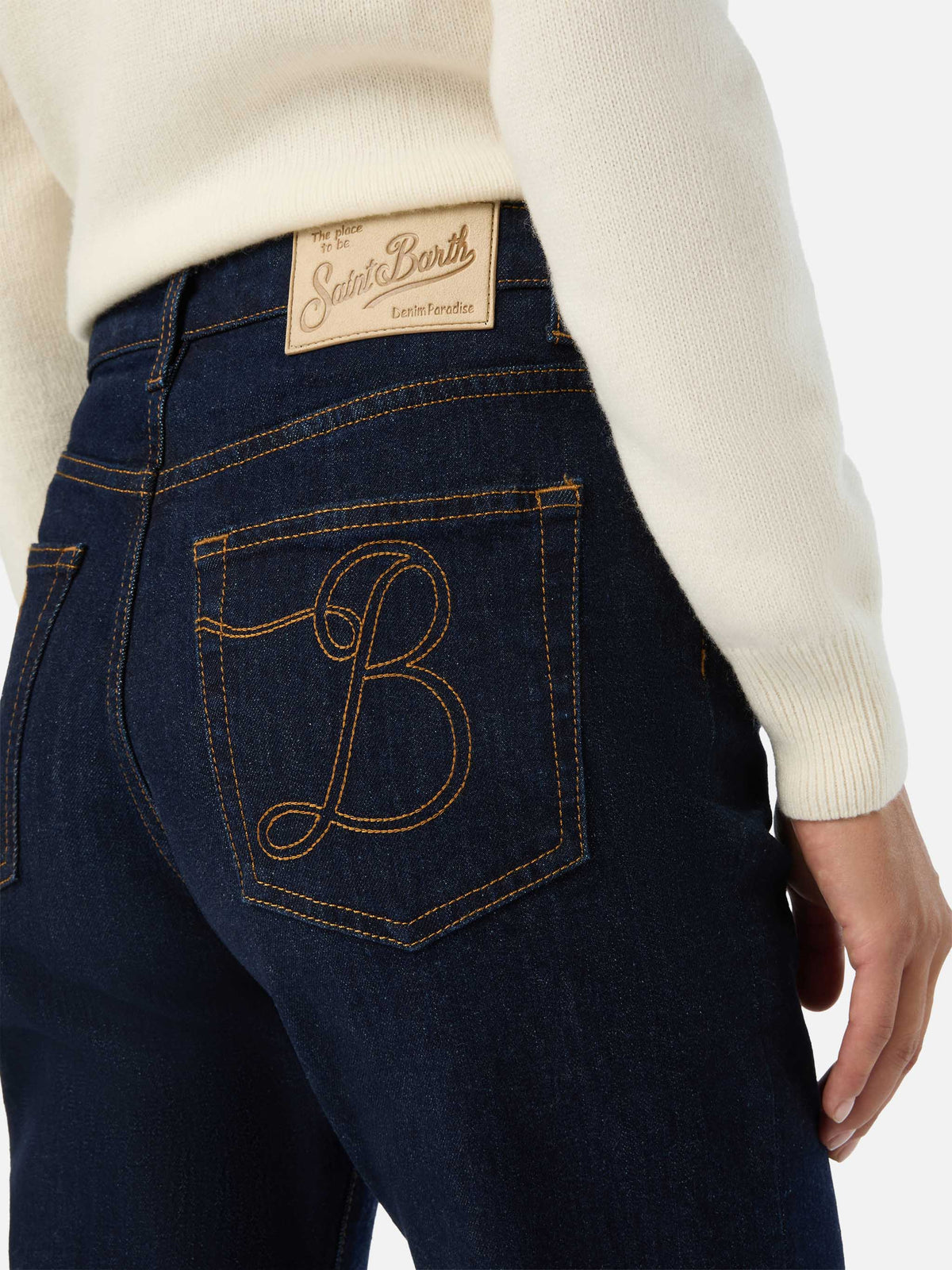 MC2 Saint Barth JUNE DENIM UNE0001 - Pantaloni jeans June a gamba dritta in denim di puro cotone - Blu Denim (Sb Legacy Raw Emb) - Foto 4