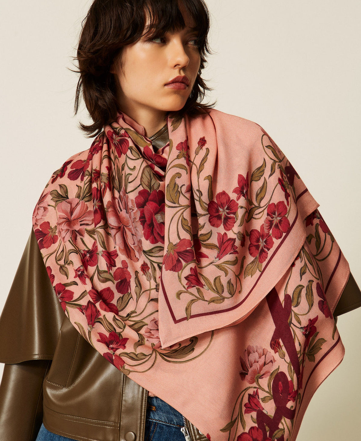 Twinset 262TA4640 - Kefiah con stampa a fiori