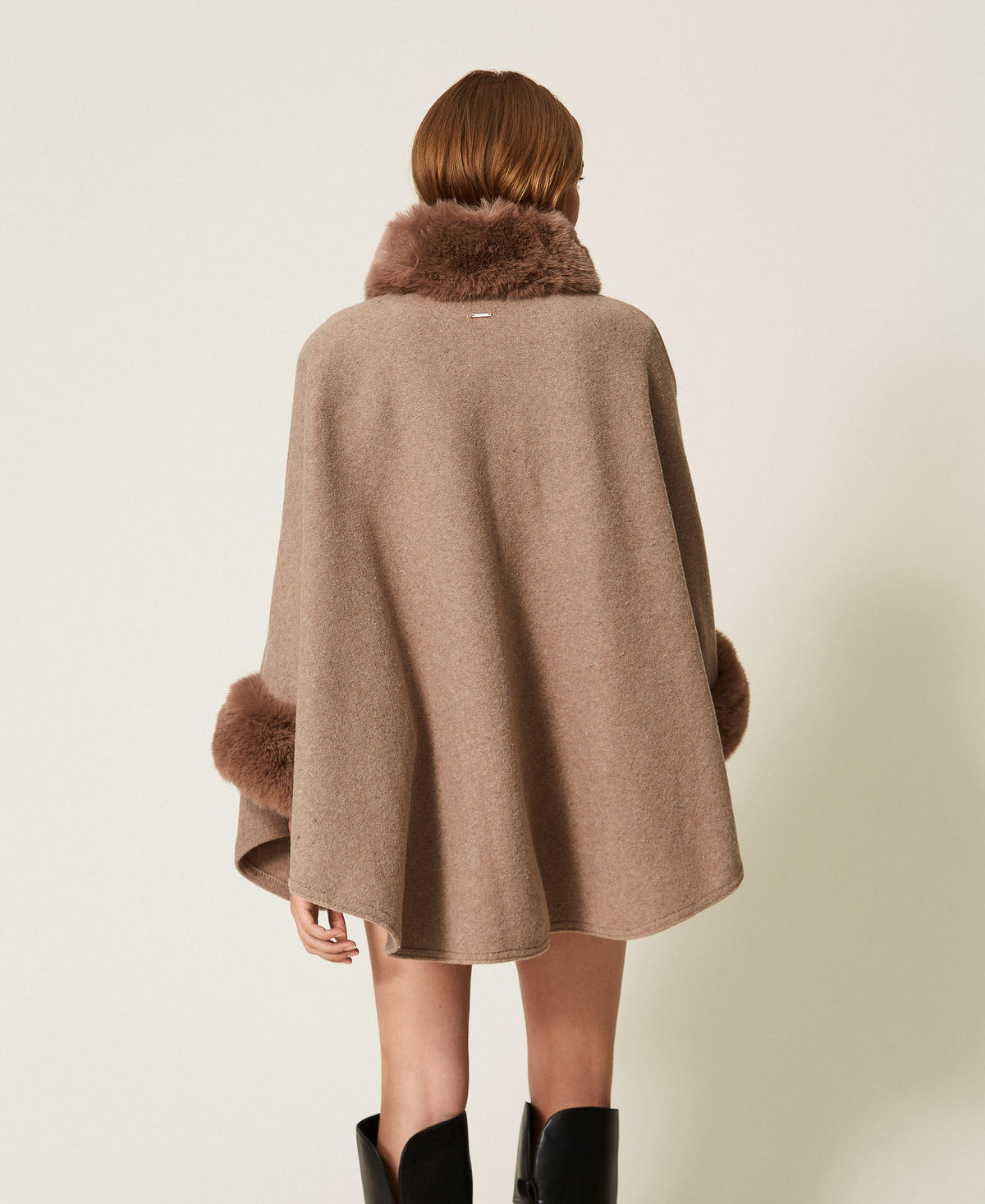 Twinset 262TO5730 - Poncho in panno con faux fur