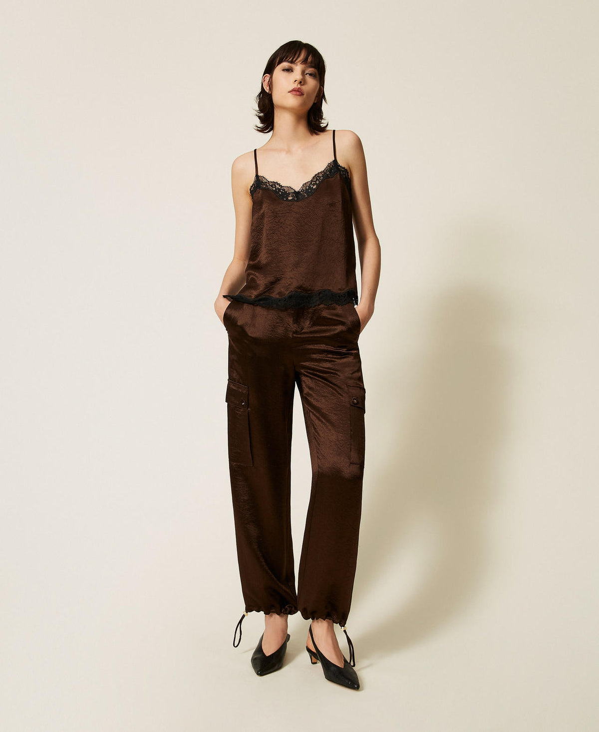 Twinset 262TP2101 - Pantaloni cargo in raso froissé
