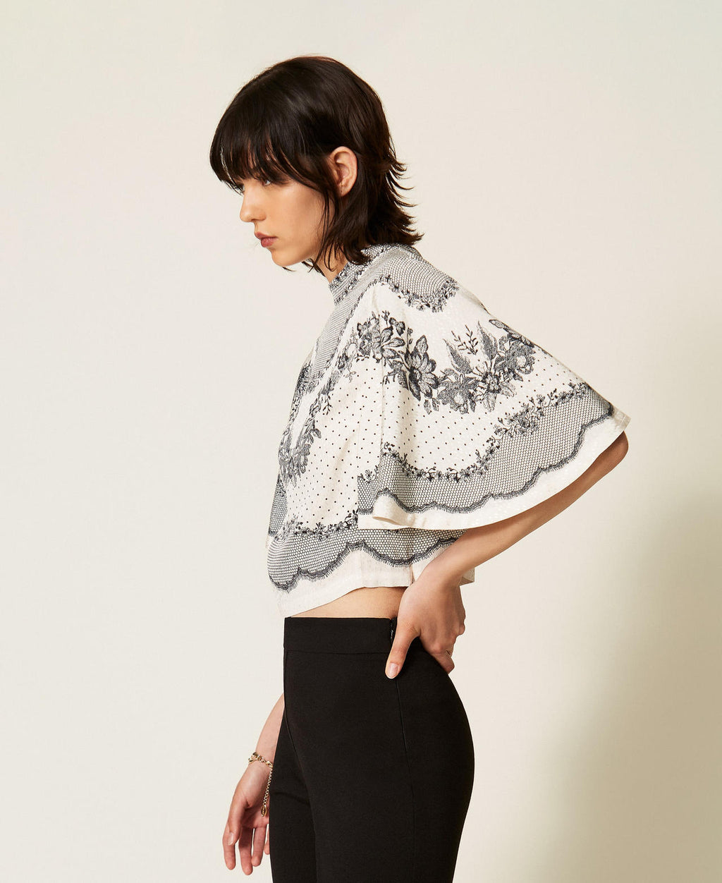 Twinset 262TP267A - Blusa in raso jacquard a fiori e pois
