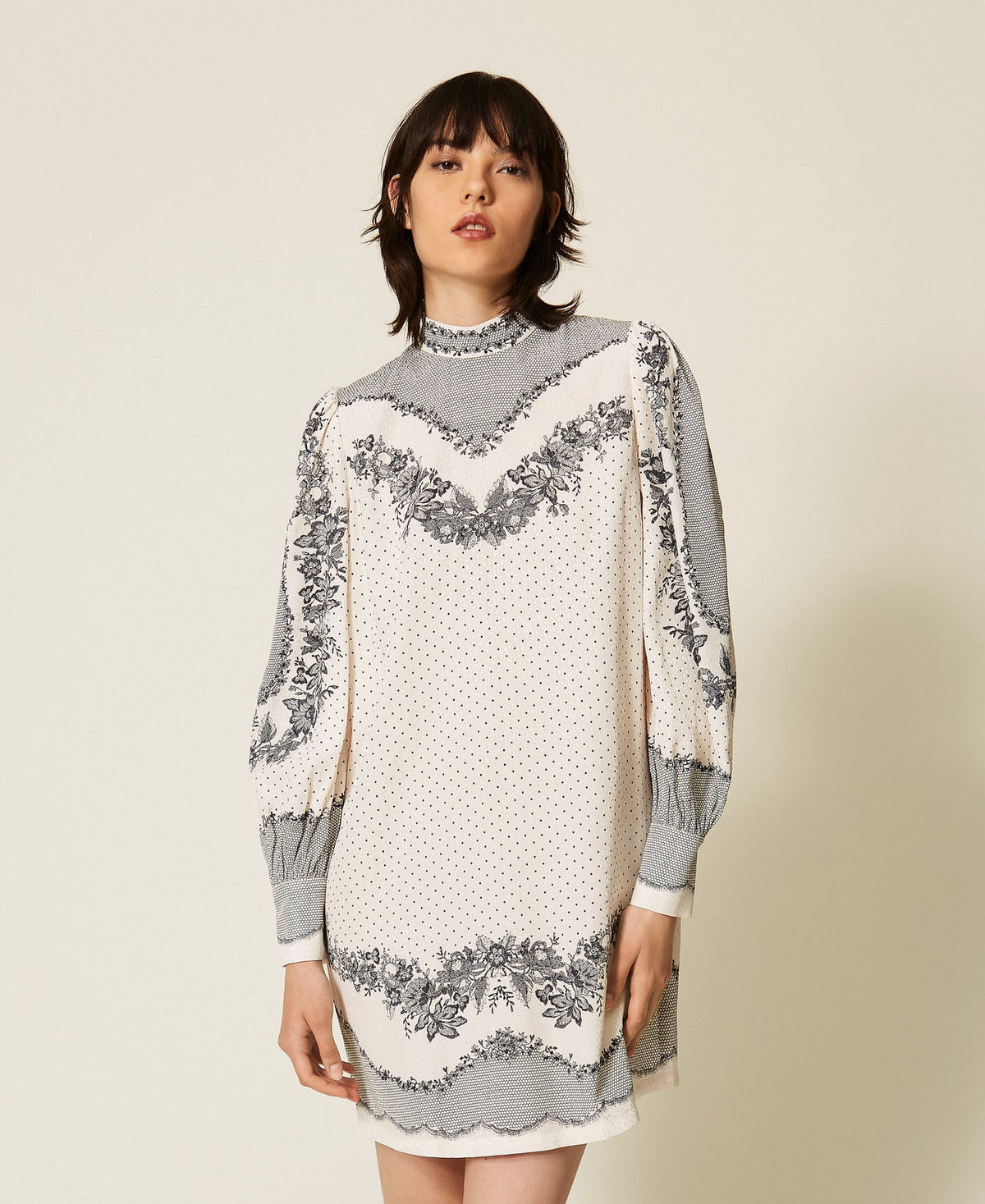 Twinset 262TP267C - Abito corto in raso jacquard a fiori e pois