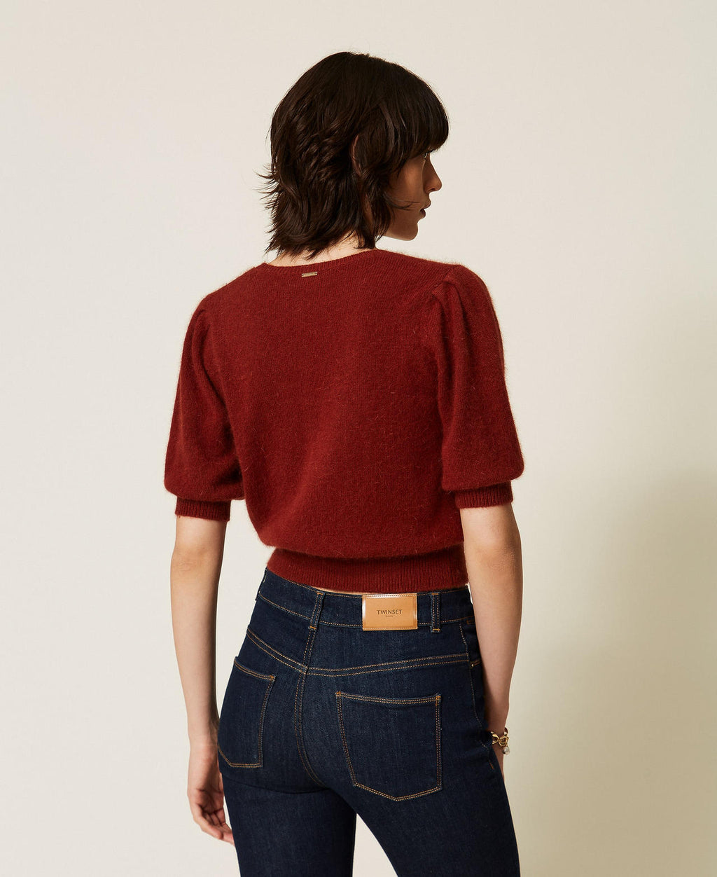 Twinset 262TP3260 - Maglia in misto angora con spilla