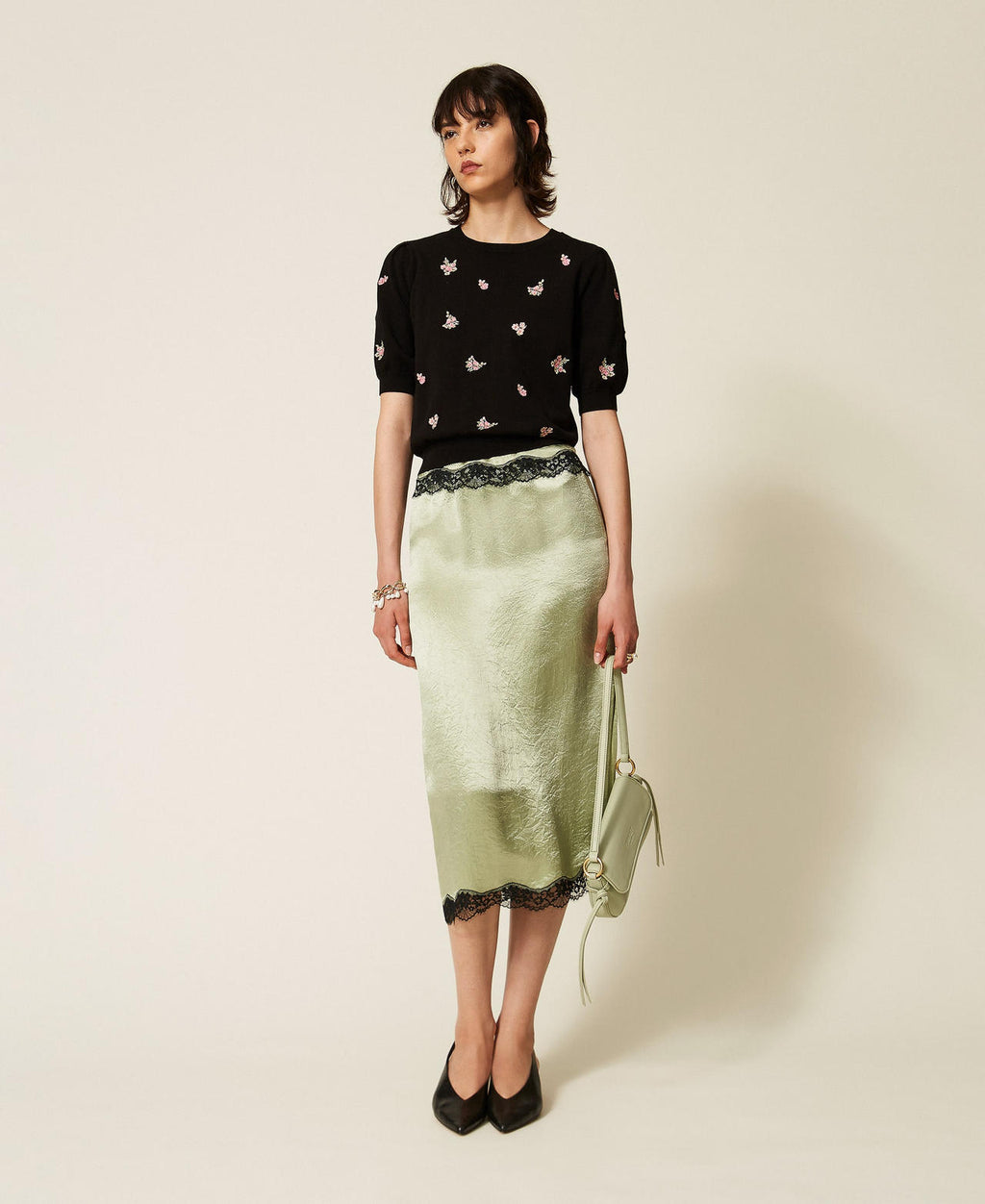 Twinset 262TP3460 - Maglia in misto lana con ricamo floreale