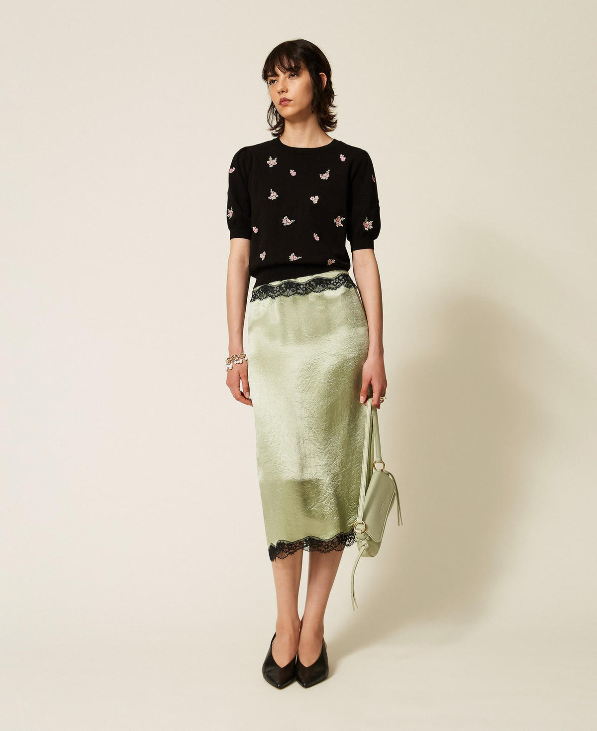 Twinset 262TP3460 - Maglia in misto lana con ricamo floreale