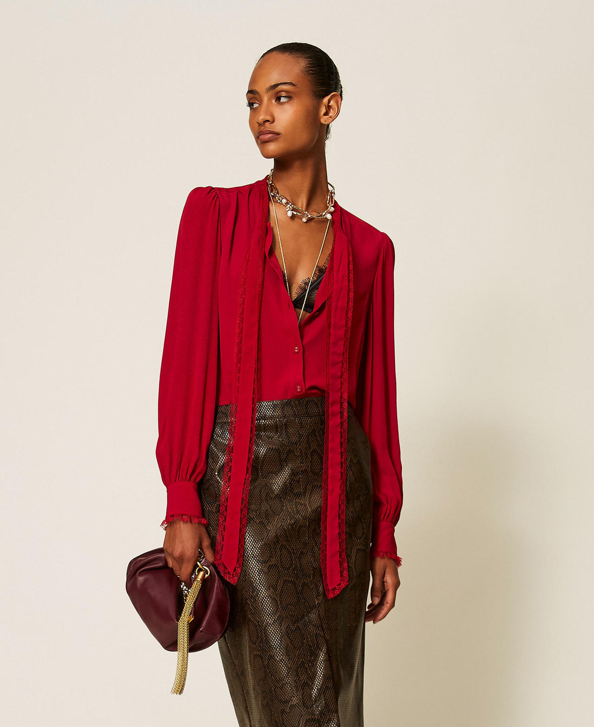 Twinset 262TT2324 - Camicia in crêpe de Chine con fiocco