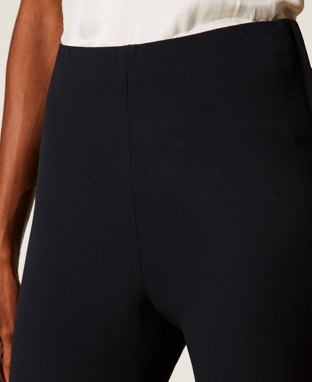 Twinset 262TT2330 - Pantaloni fitted in crêpe