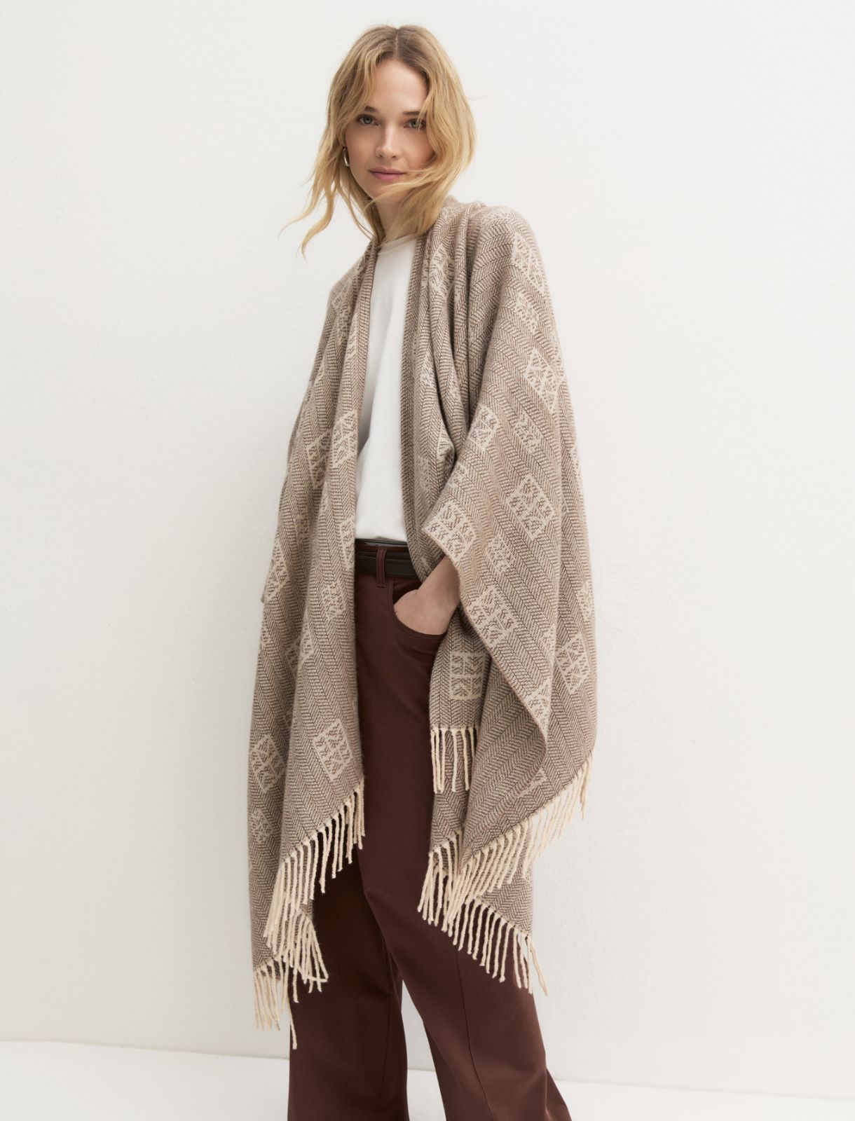 Emme Marella EMMORIGANO - Poncho jacquard con frange - Vista 5