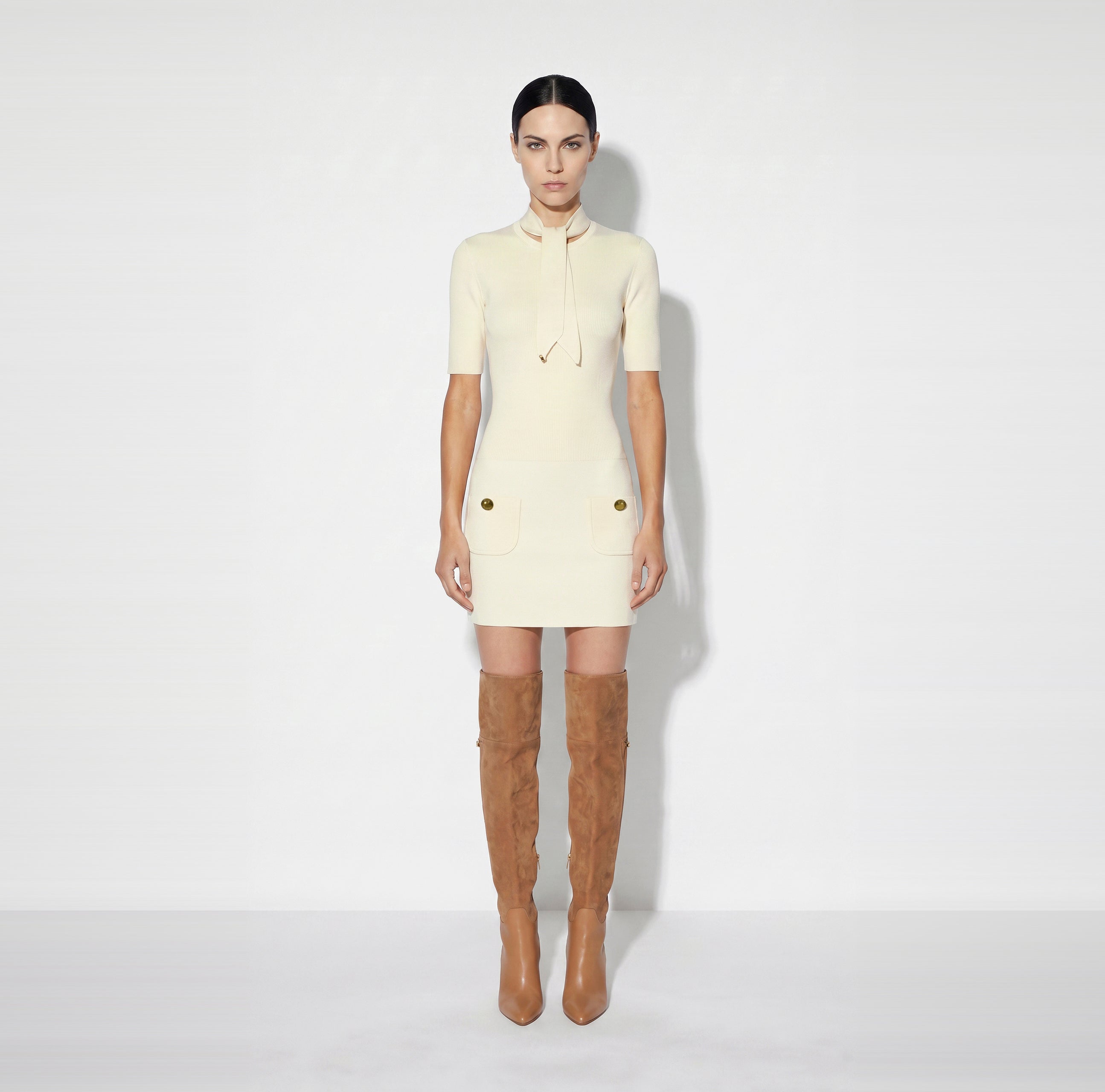 Elisabetta Franchi AM04S66E2 - Mini abito in maglia con bottoni gioiello