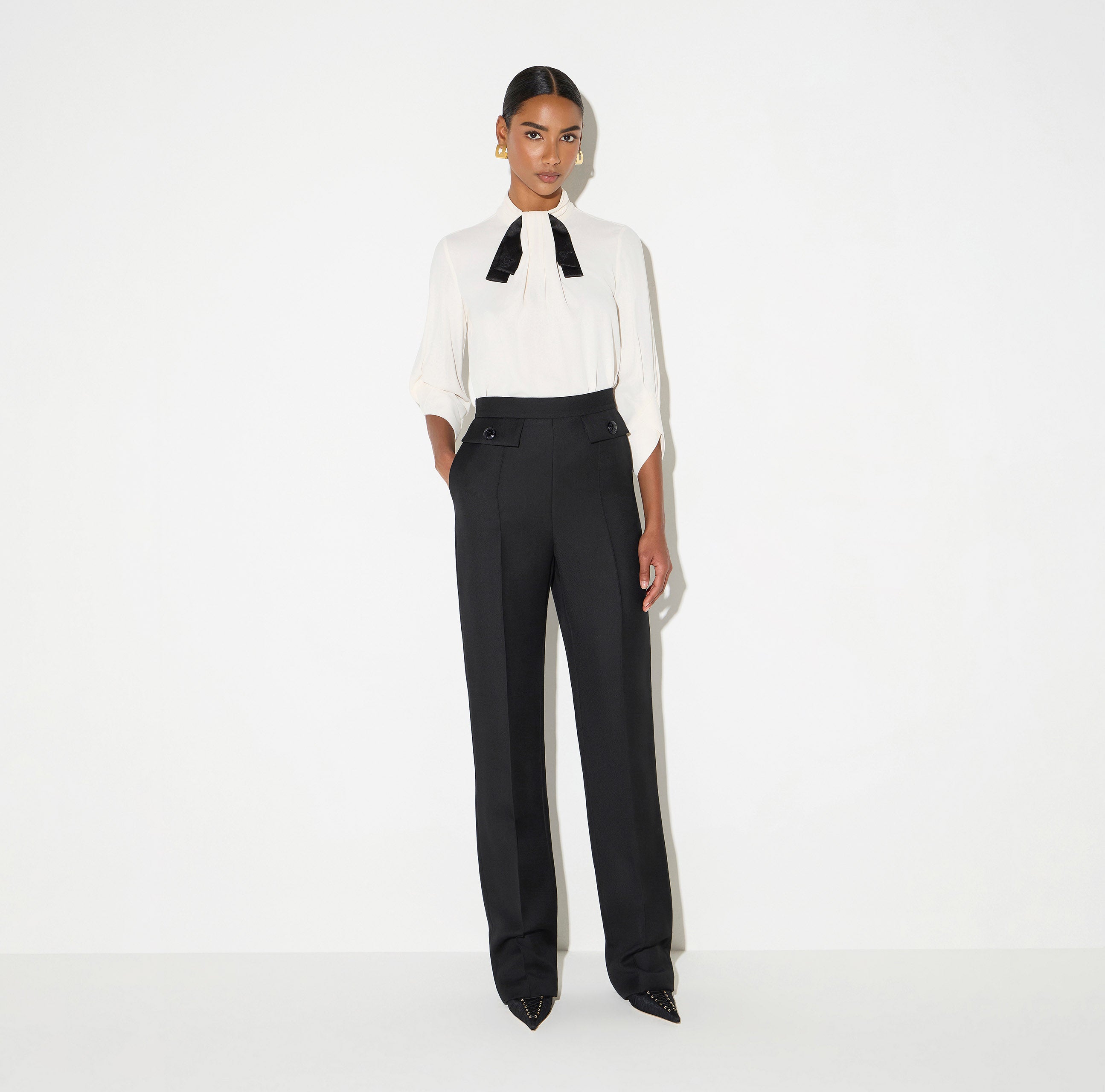Elisabetta Franchi CA17866E2 - Blusa in georgette con cravattino