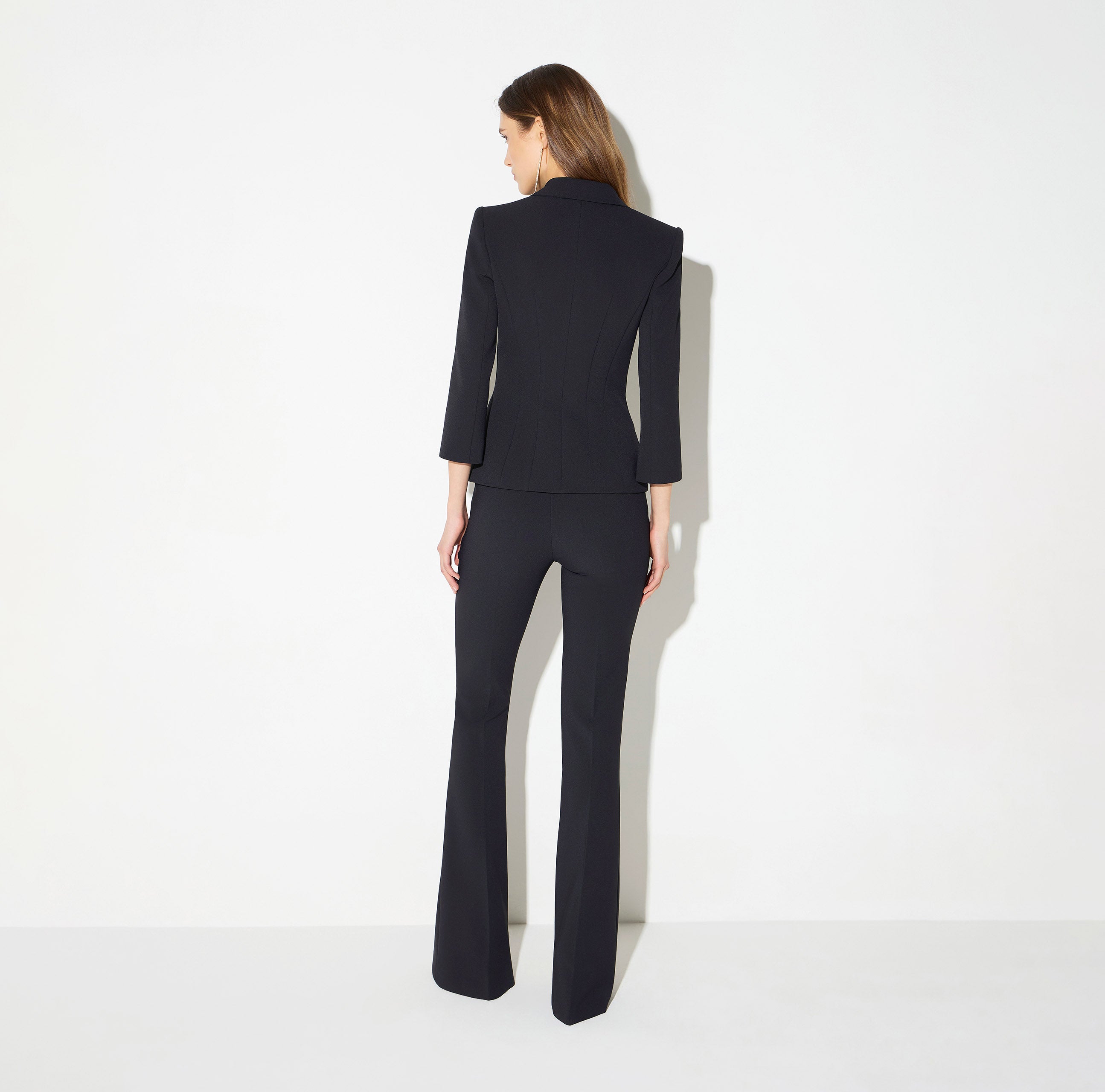 Elisabetta Franchi GI26866E2 - Giacca in doppio crêpe stretch con logo gioiello