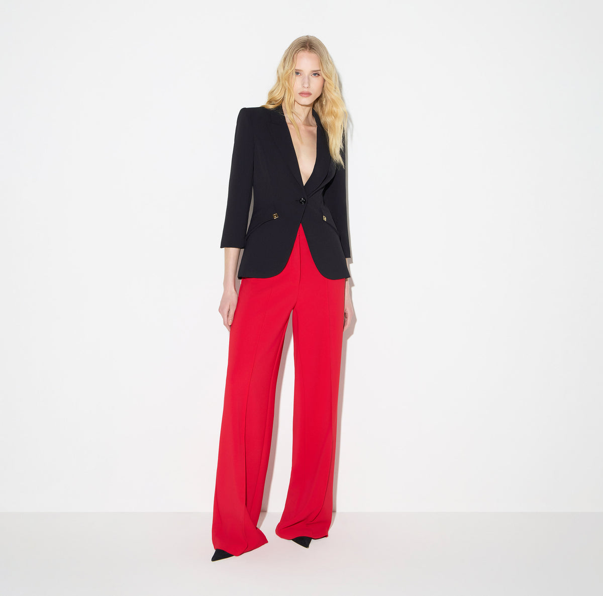 Elisabetta Franchi GI27567E2 - Veste en crêpe léger et satin