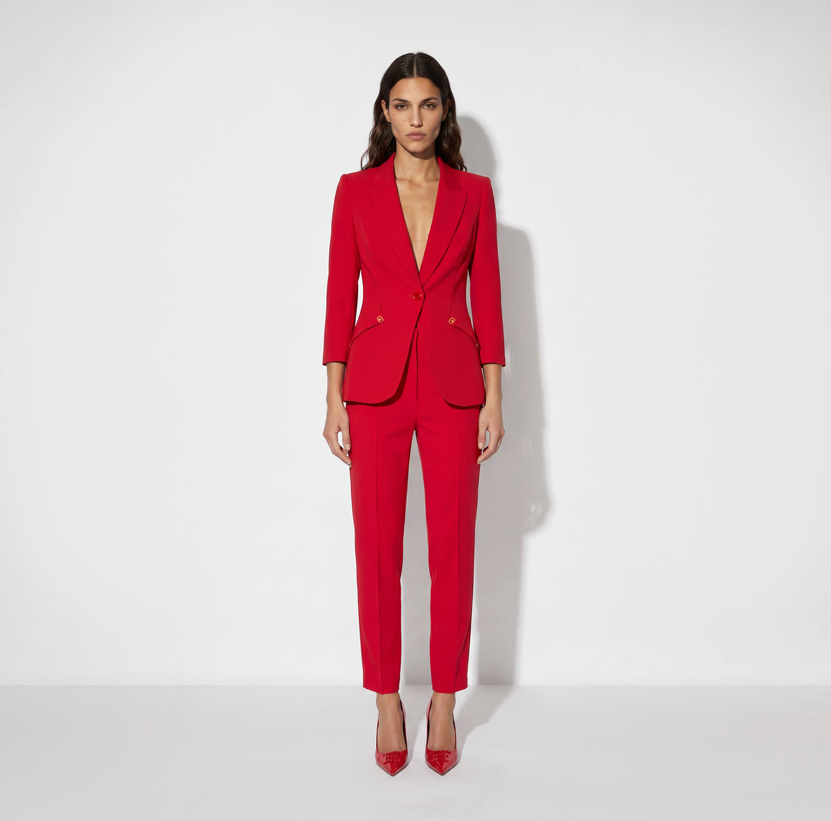 Elisabetta Franchi GI27567E2 - Veste en crêpe léger et satin