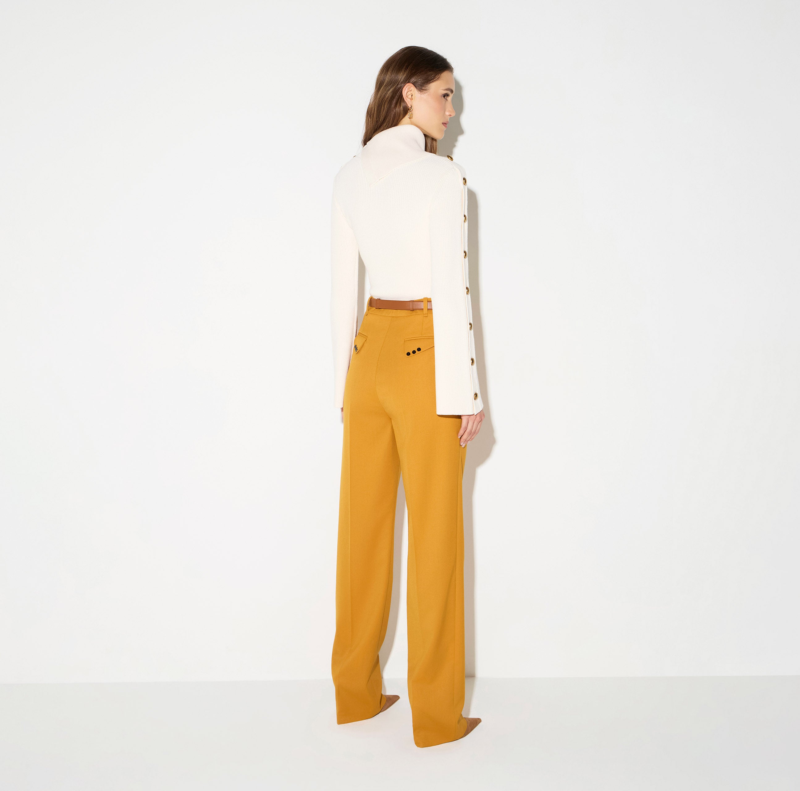 Elisabetta Franchi MK03S66E2 - Pullover in maglia con bottoni gioiello