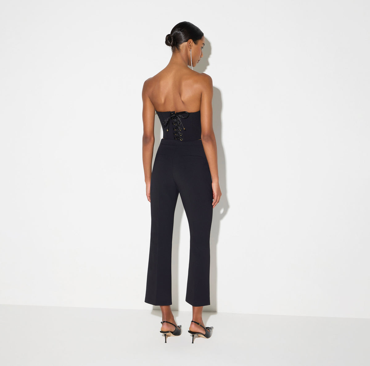 Elisabetta Franchi PA19866E2 - Pantaloni in doppio crêpe stretch con dettaglio gioiello