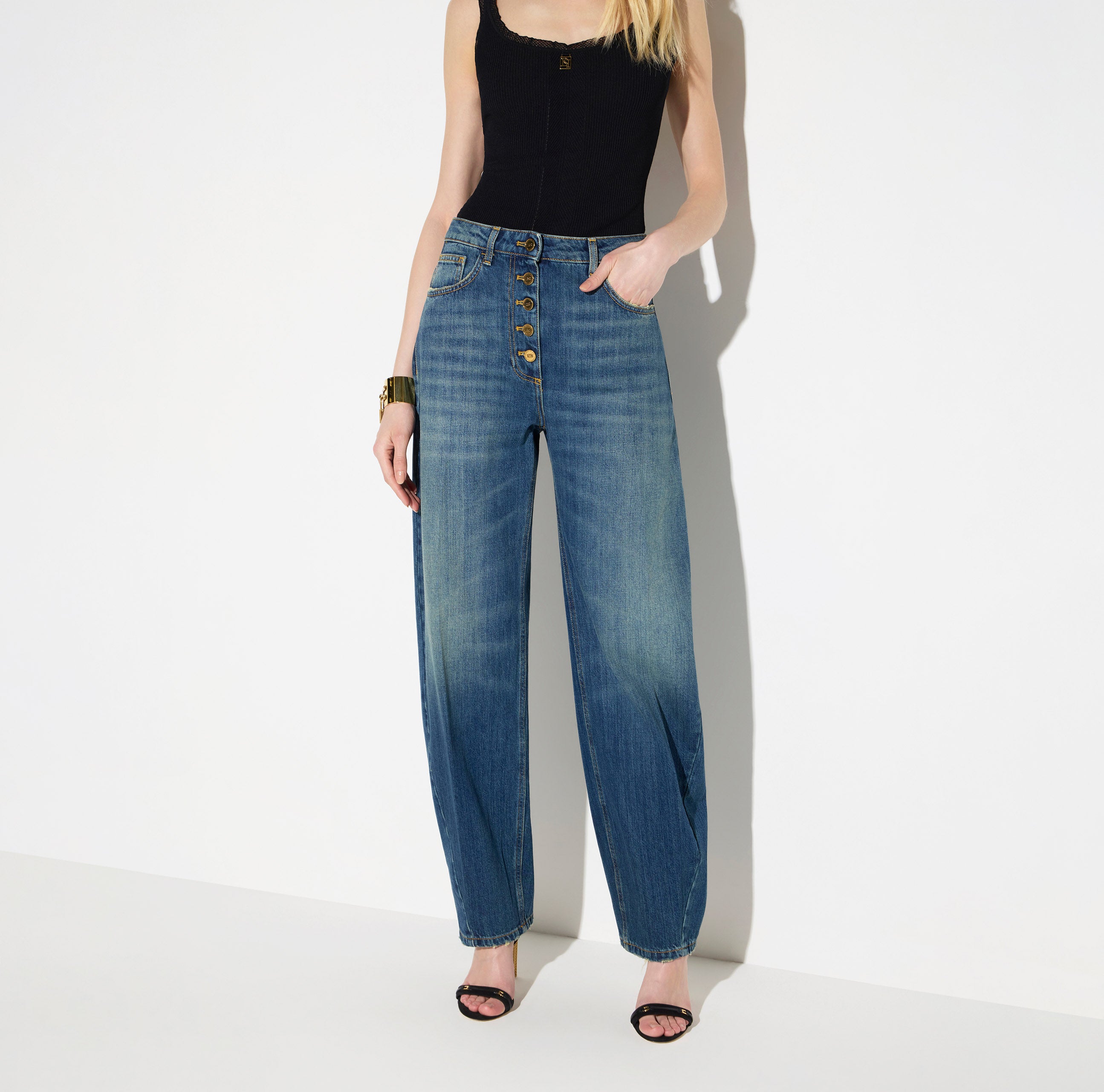 Elisabetta Franchi PJ10D66E2 - Jeans balloon con bottoni gioiello