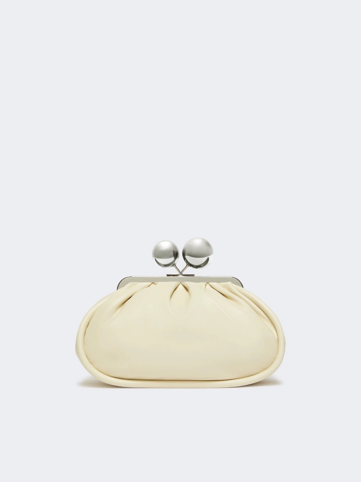Weekend Max Mara MILVANEW - Pasticcino Bag medium in nappa lucida - Panna