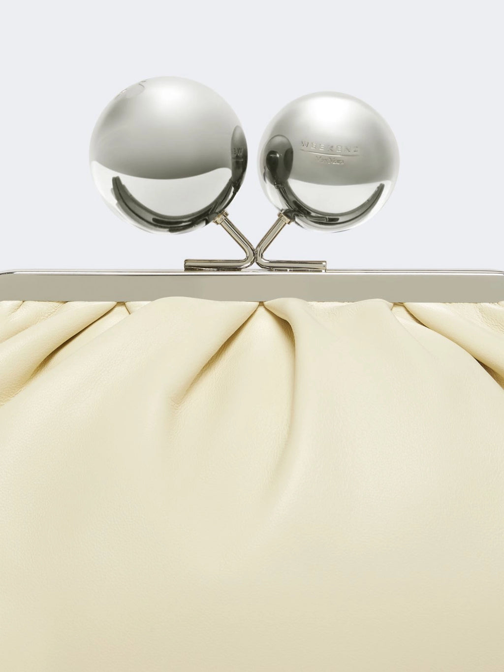 Weekend Max Mara MILVANEW - Pasticcino Bag medium in glossy nappa leather - Cream